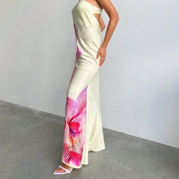 Yellow Elegant Women's Off-Shoulder Satin Maxi Dress with Flower Print - Picture 5 of 5